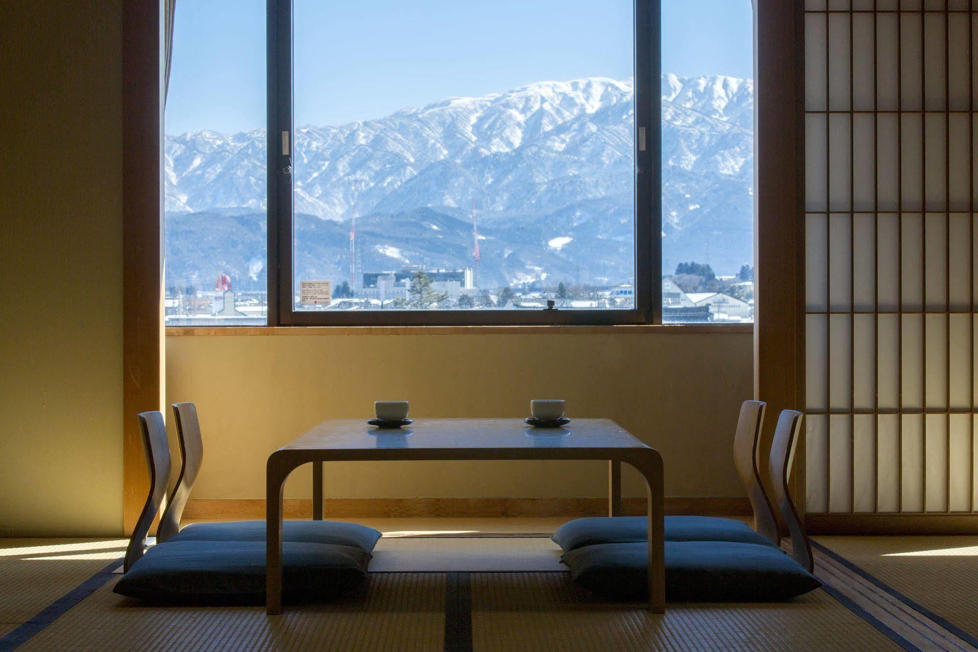Hotel Granmirage Uozu Exterior photo